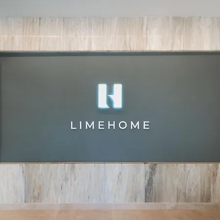 Limehome Julio Urquijo בילבאו